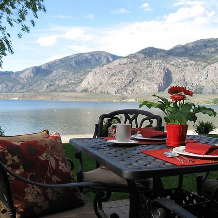 Desert Surfside Waterfront Accommodations Osoyoos Exteriör bild