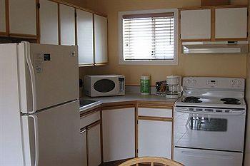 Desert Surfside Waterfront Accommodations Osoyoos Exteriör bild