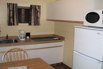 Desert Surfside Waterfront Accommodations Osoyoos Exteriör bild