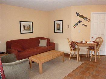 Desert Surfside Waterfront Accommodations Osoyoos Exteriör bild