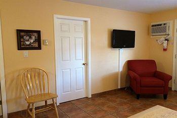 Desert Surfside Waterfront Accommodations Osoyoos Exteriör bild